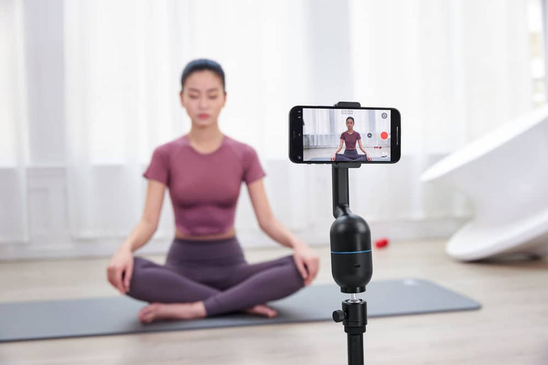 OBSBOT ME Gimbal for 2021 -- Pergear (Review) Selfie – AI Smarphones Mount Best